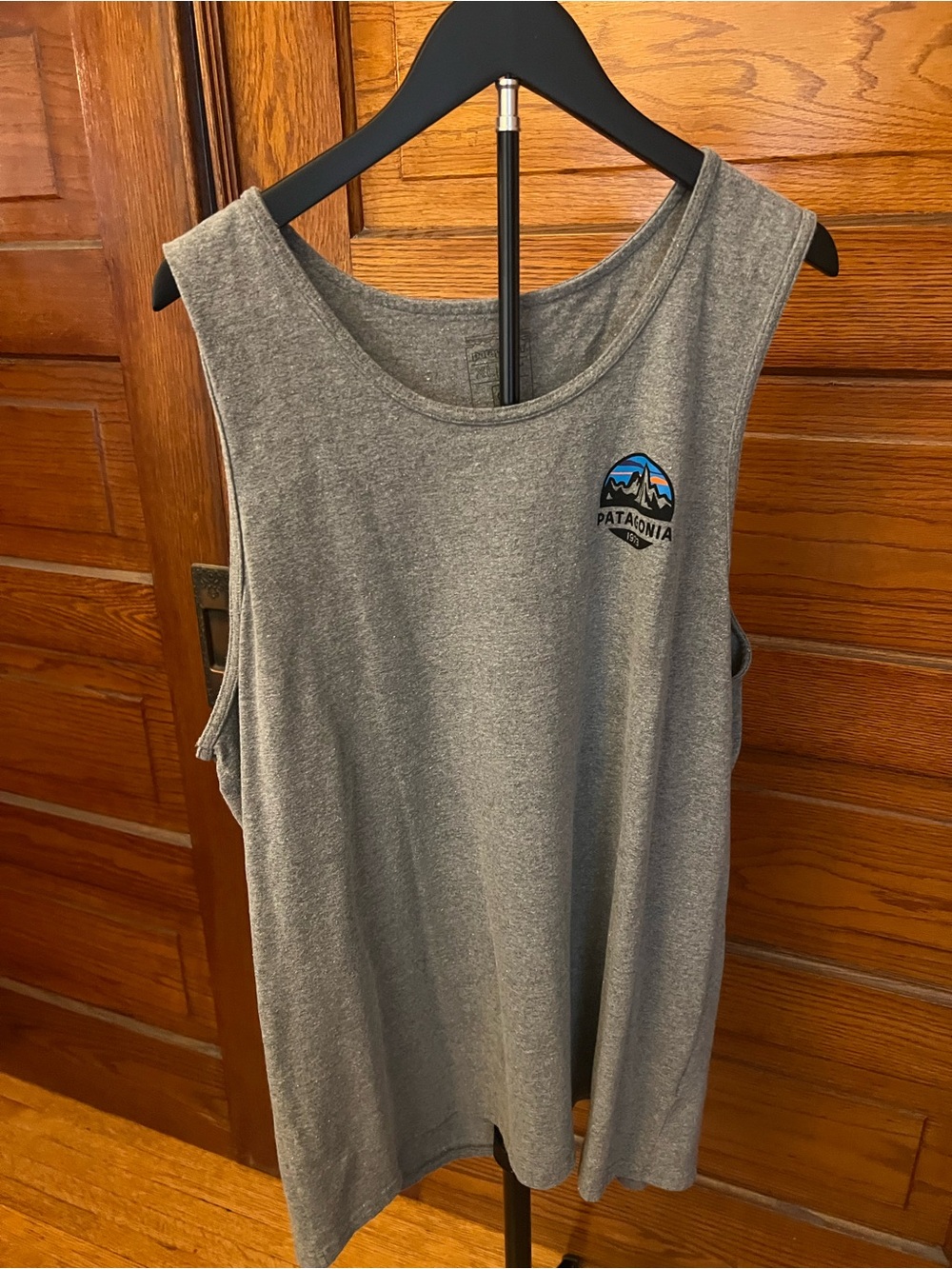 Patagonia Women’s Heather Gray Tank with Mountain Logo